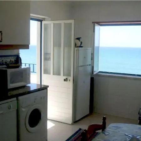 Apartment House Above The Ocean Aa3 *